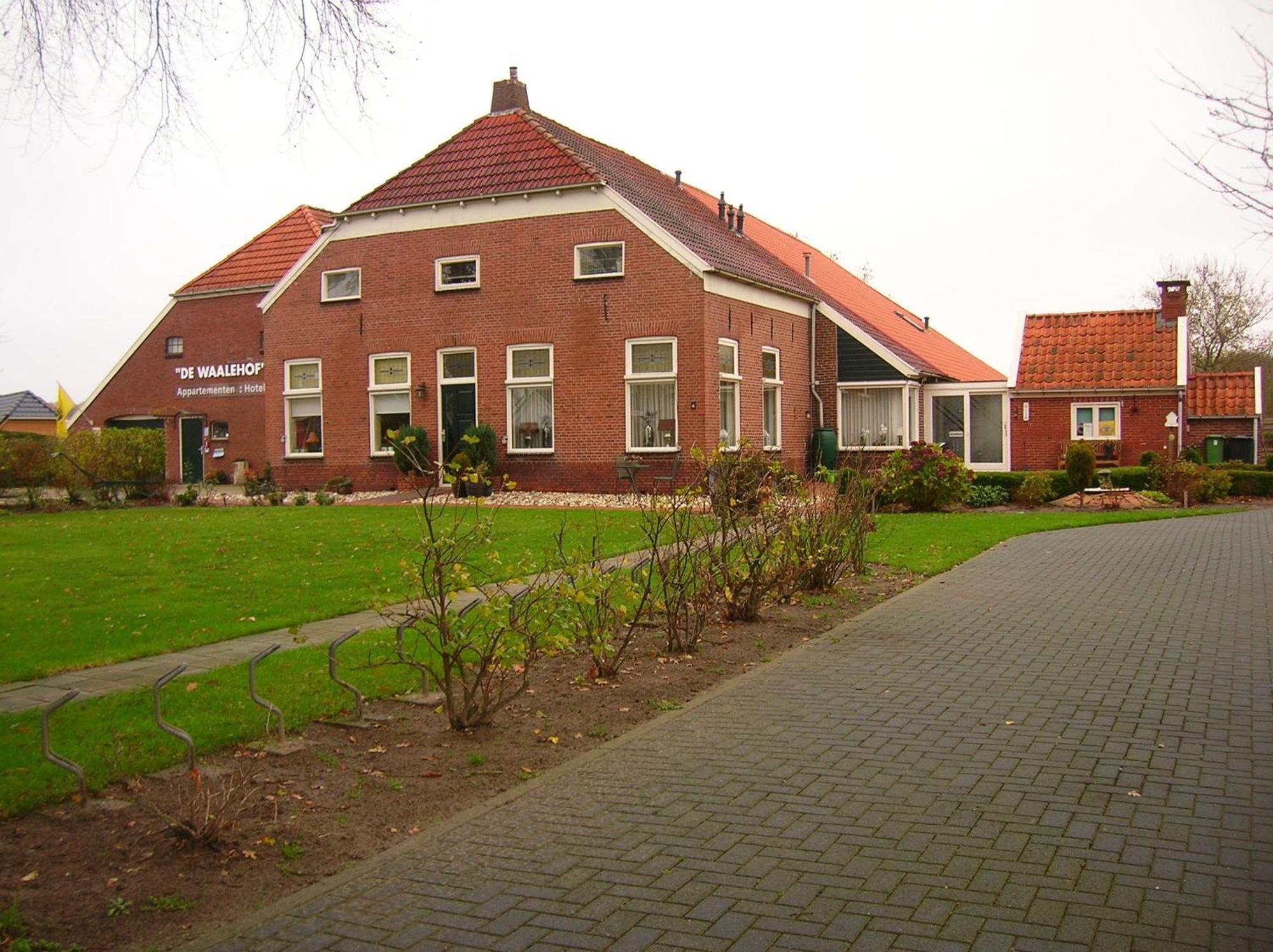 Hotel De Waalehof Jipsinghuizen エクステリア 写真