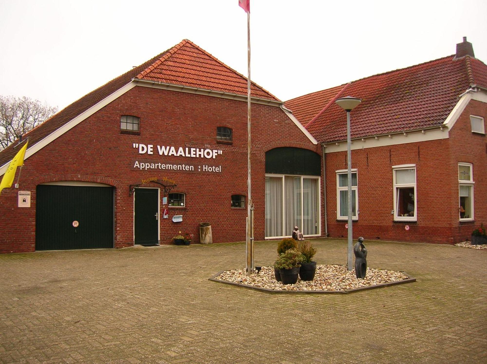 Hotel De Waalehof Jipsinghuizen エクステリア 写真